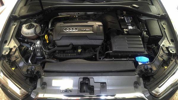 【台北】AUDI奧迪 A3 1.8 TFSI 2014年 汽車電瓶 原廠 MOLL莫爾 EFB 69AH 680A(EN) 更換 法製EXIDE埃克塞德 AGM EK700 70AH 760A(EN)