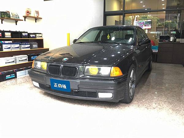 【台北】BMW寶馬 3-Series Sedan 328i E36 1995年 汽車電瓶 原車 韓製GLOBAL地球牌 60044-SMF 100AH 850A 更換 法製EXIDE埃克塞德 碳合金 EA1000 100AH 900A(EN)