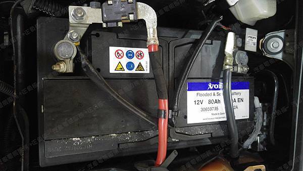 【台北】VOLVO富豪 S60 T5 2.0 2011年 汽車電瓶 原廠 VOLVO 80AH 700A(EN) 更換 德國VARTA華達 德國廠 銀合金 F18 85AH 800A(EN)