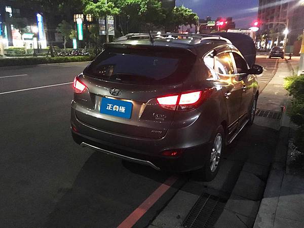 【台北】HYUNDAI現代 ix35 2.0 VG Turbo CRDi 柴油版 2013年 汽車電瓶 原廠 台製YUASA湯淺 95D31R-MF 加水式 80AH 565A 更換 韓製SEBANG世邦 EFB T110R 95AH 900A