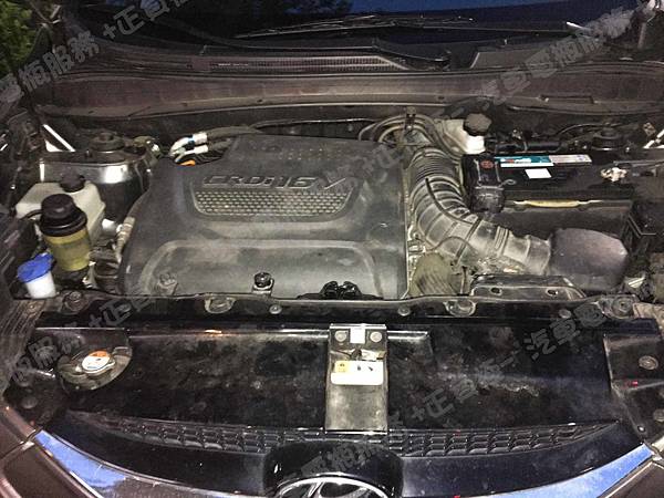 【台北】HYUNDAI現代 ix35 2.0 VG Turbo CRDi 柴油版 2013年 汽車電瓶 原廠 台製YUASA湯淺 95D31R-MF 加水式 80AH 565A 更換 韓製SEBANG世邦 EFB T110R 95AH 900A