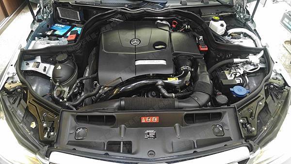 【台北】MERCEDES BENZ賓士 C-Class Coupe C250 AMG Sport C204 2013年 汽車電瓶 原廠 德製VARTA華達 AGM 80AH 800A(EN) 更換 法製EXIDE埃克塞德 AGM EK800 80AH 800A(EN)