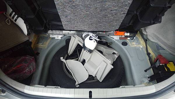 【台北】TOYOTA豐田 PRIUS 1.8 MK3三代 Hybrid油電版 2012年 汽車電瓶 原廠 日製GS YUASA S46B24R 45AH 325A 更換 韓製SEBANG世邦 EFB N55R 55AH 600A 有排氣孔設計【到府更換】