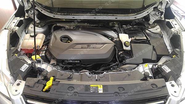 【台北】FORD福特 KUGA 2.0 ECOBOOST 4WD 2015年 汽車電瓶 原廠 台製FoMoCo湯淺代工 60AH 590A 更換 德國VARTA華達 德國廠 EFB D54 65AH 650A(EN)