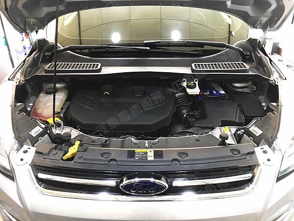 【台北】FORD福特 KUGA 2.0 ECOBOOST 4WD 2015年 汽車電瓶 原廠 台製FoMoCo湯淺代工 60AH 590A 更換 德國VARTA華達 德國廠 EFB D54 65AH 650A(EN)
