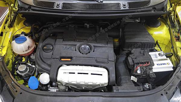 【台北】SKODA斯柯達 Fabia RS 1.4 TSI 2012年 汽車電瓶 原廠 德製VARTA華達 60AH 480A(EN) 更換 德國VARTA華達 德國廠 銀合金 D15 63AH 610A(EN)