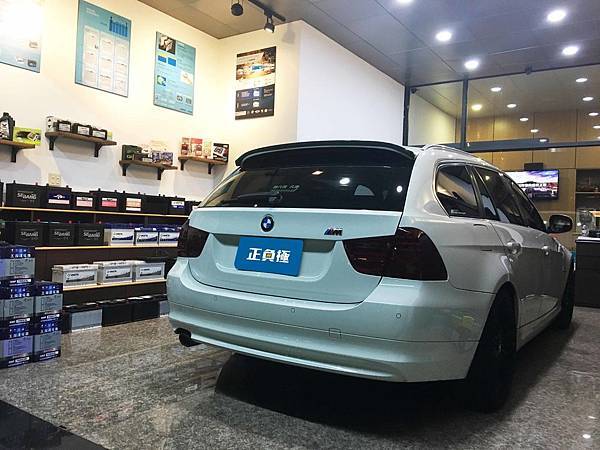 【台北】BMW寶馬 3-Series Touring 旅行車 320d 柴油版 E91 2011年 汽車電瓶 原廠 BMW AGM 80AH 800A(EN) 更換 法製EXIDE埃克塞德 AGM EK800 80AH 800A(EN)