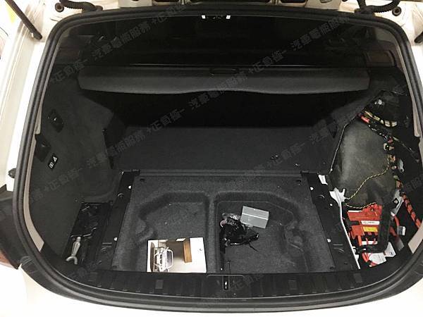 【台北】BMW寶馬 3-Series Touring 旅行車 320d 柴油版 E91 2011年 汽車電瓶 原廠 BMW AGM 80AH 800A(EN) 更換 法製EXIDE埃克塞德 AGM EK800 80AH 800A(EN)