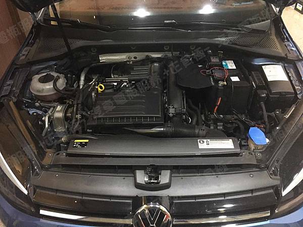 【台北】VOLKSWAGEN福斯 GOLF VARIANT旅行車 1.4 TSI Comfort Line MK7七代 2014年 汽車電瓶 原廠 MOLL莫爾 EFB 69AH 680A(EN) 更換 韓製SEBANG世邦 EFB L3 70AH 800A