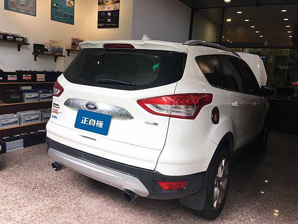 【台北】FORD福特 KUGA 2.0 ECOBOOST AWD 2015年 汽車電瓶 原廠 台製FoMoCo湯淺代工 60AH 590A 更換 德製VARTA華達 EFB E46 75AH 730A(EN)