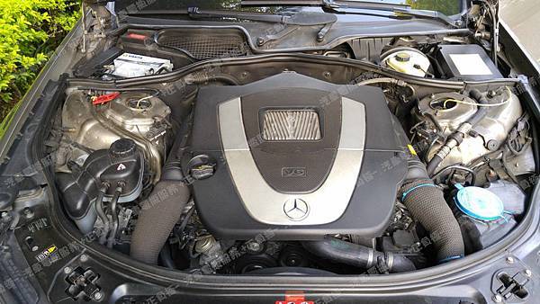 【台北】MERCEDES BENZ賓士 S-Class S350 3.5 V6 W221 2006年 輔助小電池(啟動電瓶) 原廠 BENZ 35AH 520A(EN) 更換 德製VARTA華達 銀合金 C6 52AH 520A(EN) 【到府安裝】