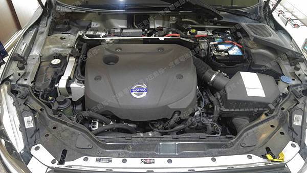 【台北】VOLVO富豪 XC60 D4 柴油版 2014年 Auxiliary battery輔助小電池 原廠 VOLVO AGM 10AH 180A(EN) 更換 日製BOSCH博世 AGM BLA-12 12AH 170A(EN)