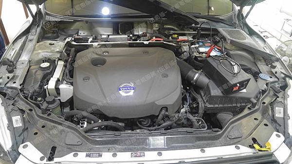 【台北】VOLVO富豪 XC60 D4 柴油版 2014年 Auxiliary battery輔助小電池 原廠 VOLVO AGM 10AH 180A(EN) 更換 日製BOSCH博世 AGM BLA-12 12AH 170A(EN)