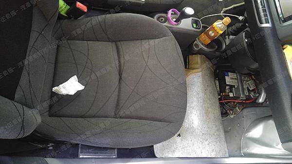 【台北】SMART司麥特 Fortwo 52kW mhd W451 2011年 汽車電瓶 原廠 德製VARTA華達 AGM 60AH 680A(EN) 更換 法製EXIDE埃克塞德 AGM EK600 60AH 680A(EN)