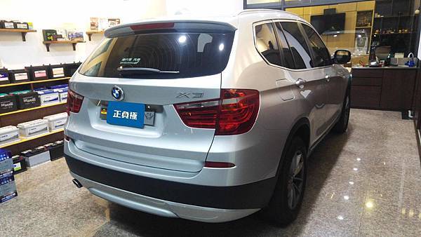 【台北】BMW寶馬 X3 xDrive20d 柴油版 F25 2012年 汽車電瓶 原廠 BMW AGM 90AH 900A(EN) 更換 法製EXIDE埃克塞德 AGM EK950 95AH 850A(EN)