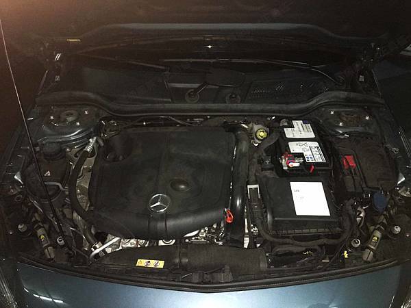 【台北】MERCEDES BENZ賓士 A-Class A200 CDI 柴油版 W176 2014年 汽車電瓶 原廠 BENZ AGM 80AH 800A(EN) 更換 法製EXIDE埃克塞德 AGM EK800 80AH 800A(EN) 【到府安裝】