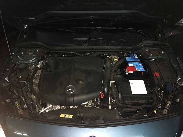 【台北】MERCEDES BENZ賓士 A-Class A200 CDI 柴油版 W176 2014年 汽車電瓶 原廠 BENZ AGM 80AH 800A(EN) 更換 法製EXIDE埃克塞德 AGM EK800 80AH 800A(EN) 【到府安裝】