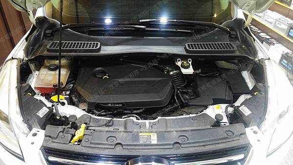 【台北】FORD福特 KUGA 1.6 ECOBOOST 2013年 汽車電瓶 原廠 台製FoMoCo湯淺代工 60AH 590A 更換 法製EXIDE埃克塞德 碳合金 EA722 72AH 720A(EN)