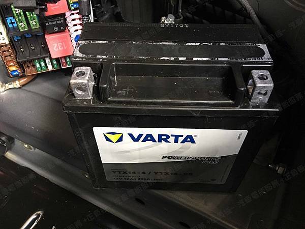【台北】MERCEDES BENZ賓士 S-Class S400 L V222 3.0 汽油版 2014年 Auxiliary battery輔助小電池 原廠 泰製3K BATTERY AGM 12AH 200A(EN) 更換 德製VARTA華達 AGM YTX14-BS 12AH 200A(EN)