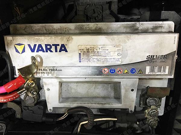 【台北】PEUGEOT標緻 407 2.0 HDi 柴油版 2007年 汽車電瓶 原車 德製VARTA華達 銀合金 E38 74AH 750A(EN) 更換 法製EXIDE埃克塞德 碳合金 EA770 77AH 760A(EN)