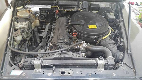 【台北】MERCEDES BENZ賓士 G-Class 300GE W463 1991年 汽車電瓶 原車 德製VARTA華達 銀合金 H3 100AH 830A(EN) 更換 德國VARTA華達 德國廠 銀合金 H3 100AH 830A(EN)