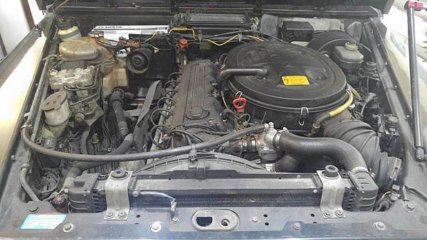 【台北】MERCEDES BENZ賓士 G-Class 300GE W463 1991年 汽車電瓶 原車 德製VARTA華達 銀合金 H3 100AH 830A(EN) 更換 德國VARTA華達 德國廠 銀合金 H3 100AH 830A(EN)