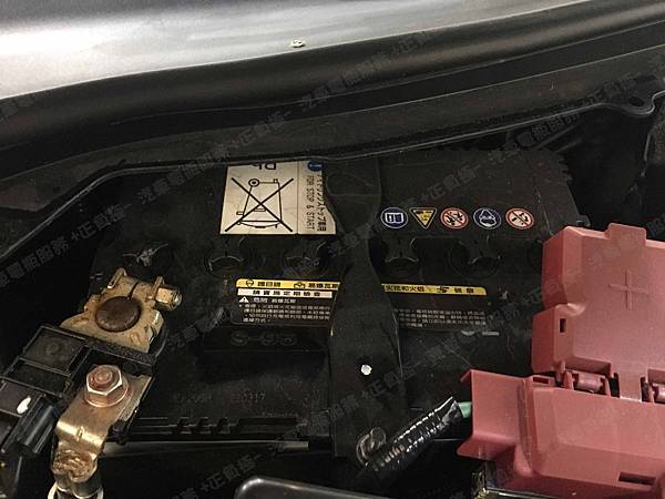 【台北】INFINITI英菲尼迪 Q50 2.0t 2015年 汽車電瓶 原車 日製Panasonic國際 S-95 70AH 604A 更換 韓製SEBANG世邦 EFB S95L 70AH 700A