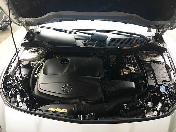 【台北】MERCEDES BENZ賓士 CLA-Class CLA250 C117 2014年 汽車電瓶 原車 德製VARTA華達 AGM 75AH 800A(EN) 更換 德國VARTA華達 德國廠 AGM F21 80AH 800A(EN)