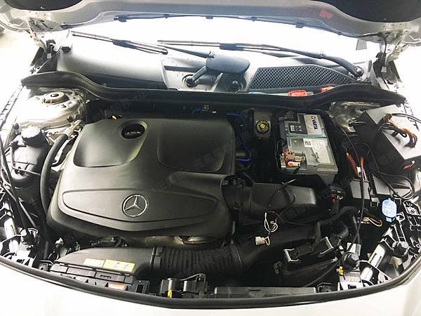 【台北】MERCEDES BENZ賓士 CLA-Class CLA250 C117 2014年 汽車電瓶 原車 德製VARTA華達 AGM 75AH 800A(EN) 更換 德國VARTA華達 德國廠 AGM F21 80AH 800A(EN)