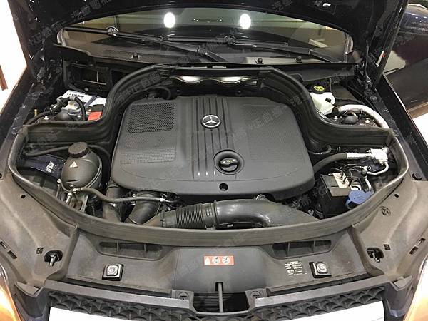 【台北】MERCEDES BENZ賓士 GLK-Class GLK220 CDI 4MATIC 柴油版 X204 2013年 汽車電瓶 原廠 德製VARTA華達 AGM 80AH 800A(EN) 更換 德國VARTA華達 德國廠 AGM F21 80AH 800A(EN)