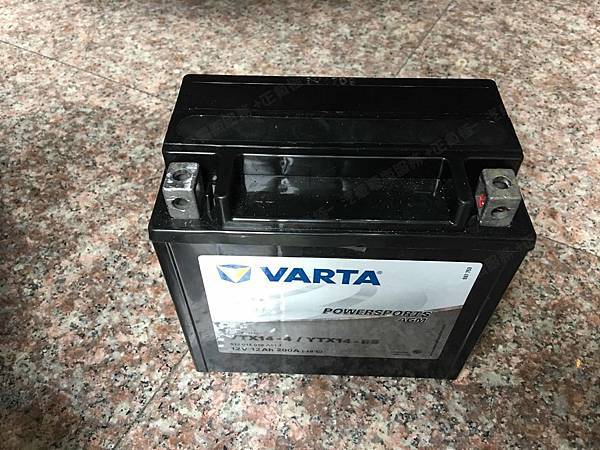 【台北】MERCEDES BENZ賓士 E-Class Sedan E250 W212 2014年 Auxiliary battery輔助小電池 原廠 泰製3K BATTERY AGM 12AH 200A(EN) 更換 德製VARTA華達 AGM YTX14-BS 12AH 200A(EN)