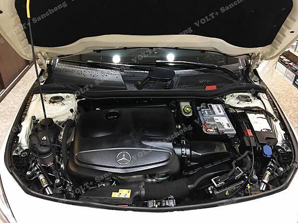 【台北】MERCEDES BENZ賓士 CLA-Class CLA200 C117 2016年 汽車電瓶 原廠 BENZ AGM 70AH 760A(EN) 更換 德國VARTA華達 德國廠 AGM E39 70AH 760A(EN)