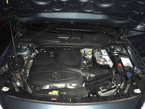 【台北】MERCEDES BENZ賓士 GLA-Class GLA180 X156 2015年 汽車電瓶 原廠 BENZ AGM 80AH 800A(EN) 更換 德國VARTA華達 德國廠 AGM F21 80AH 800A(EN) 【到府安裝】