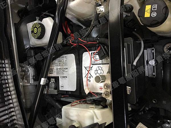【台北】BMW寶馬 X1 sDrive20d 柴油版 F48 2015年 汽車電瓶 原廠 德製VARTA華達 AGM 80AH 800A(EN) 更換 德國VARTA華達 德國廠 AGM F21 80AH 800A(EN)