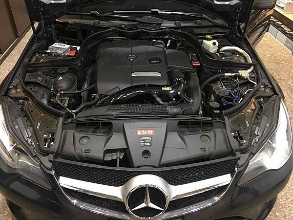 【台北】MERCEDES BENZ賓士 E-Class Coupe E200 C207 2014年 汽車電瓶 原廠 BENZ AGM 80AH 800A(EN) 更換 德國VARTA華達 德國廠 AGM F21 80AH 800A(EN)