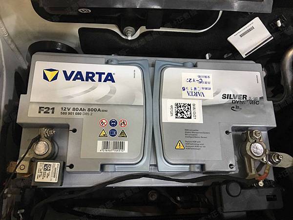 【台北】MERCEDES BENZ賓士 C-Class Sedan C300 W205 2015年 汽車電瓶 原廠 BENZ AGM 80AH 800A(EN) 更換 德國VARTA華達 德國廠 AGM F21 80AH 800A(EN)