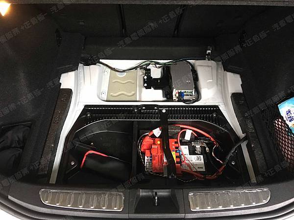 【台北】BMW寶馬 X1 sDrive18i 汽油版 E84 2015年 汽車電瓶 原廠 德製VARTA華達 AGM 80AH 800A(EN) 更換 法製EXIDE埃克塞德 AGM EK800 80AH 800A(EN)