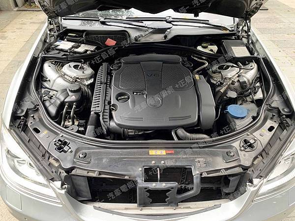 【台北】MERCEDES BENZ賓士 S-Class S350 W221 2012年 原廠電瓶 BENZ AGM 95AH 850A(EN) 更換 汽車電池 MOLL莫爾 德國 AGM 81095 95AH 850A(EN) IMG_4693