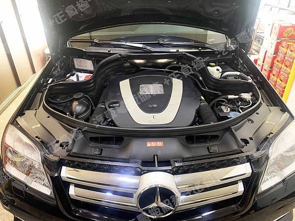 【台北】MERCEDES BENZ賓士 GLK-Class GLK300 X204 2010年 原廠電瓶 德製VARTA華達 AGM 80AH 800A(EN) 更換 汽車電池 德國VARTA華達 韓國廠 AGM LN4 580901080 80AH 800A(EN) IMG_5350