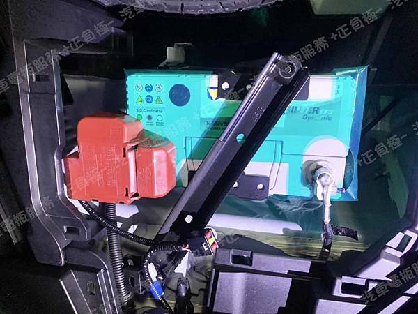 【台北】TOYOTA豐田 RAV4 2.5 Hybrid 油電版 2017年 原廠電瓶 日製GS YUASA S46B24R 45AH 325A 更換 汽車電池 德國VARTA華達 EFB N55R/80B24R 55AH 600A 有排氣孔設計【到府更換】 IMG_5185