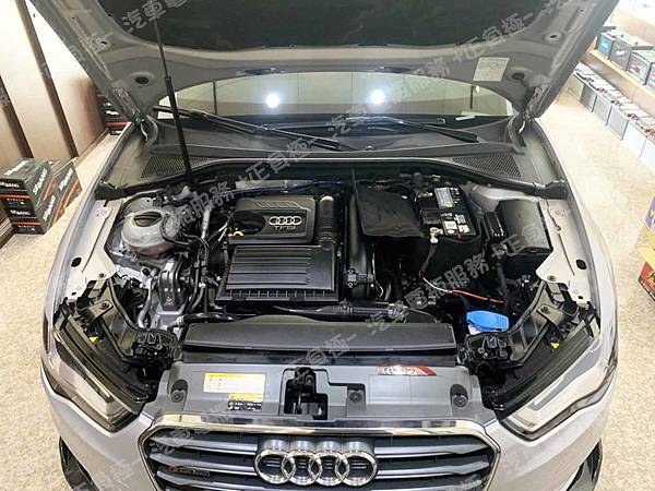 【台北】AUDI奧迪 A3 Sedan 30 TFSI 2014年 原廠電瓶 EFB 69AH 680A(EN) 更換 汽車電池 MOLL莫爾 德國 EFB 82070 70AH 760A(EN) IMG_5680
