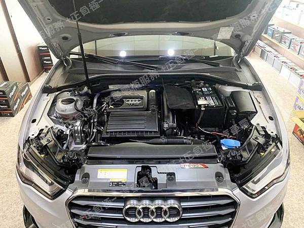 【台北】AUDI奧迪 A3 Sedan 30 TFSI 2014年 原廠電瓶 EFB 69AH 680A(EN) 更換 汽車電池 MOLL莫爾 德國 EFB 82070 70AH 760A(EN) IMG_5678