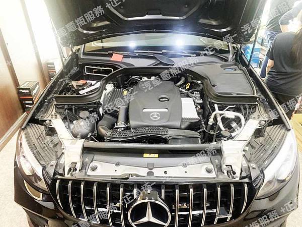 【台北】MERCEDES BENZ賓士 GLC Coupe AMG GLC43 4MATIC C253 2017年 原廠電瓶 BENZ AGM 70AH 720A(EN) 更換 汽車電池 德國VARTA華達 德國廠 AGM E39 70AH 760A(EN) IMG_6276