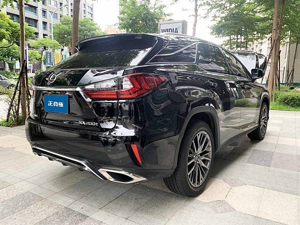 台北】LEXUS凌志RX200t 2017年原廠電瓶日製GS YUASA EFB T-110L D31