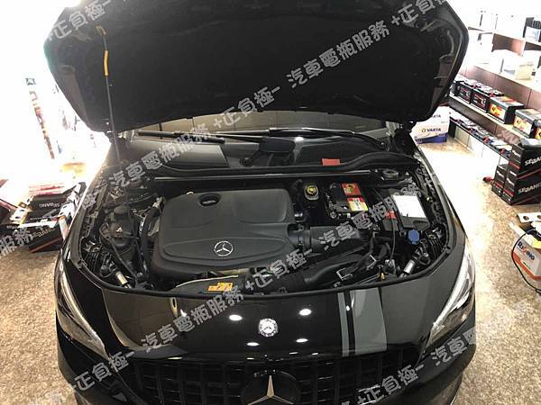 【台北】MERCEDES BENZ賓士 CLA Shooting Brake CLA200 五門獵跑 X117 2017年 原車電瓶 奧地利BANNER紅牛 AGM 57001 70AH 720A(EN) 更換 汽車電池 德國VARTA華達 德國廠 AGM F21 80AH 800A(EN) IMG_9169