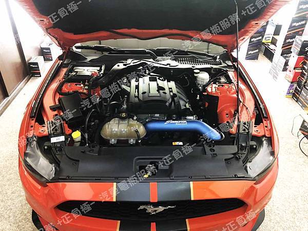【台北】FORD福特 Mustang 野馬 2.3 EcoBoost MK6六代 2016年 原廠電瓶 美製Motorcraft BXT-96R 590A 更換 汽車電池 德製VARTA華達 銀合金 D21 61AH 600A(EN) IMG_6860