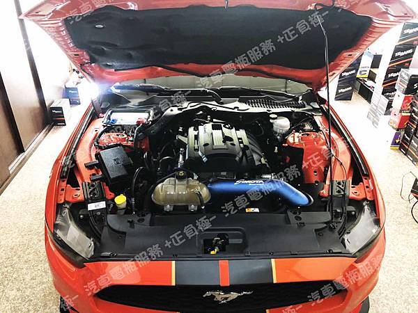 【台北】FORD福特 Mustang 野馬 2.3 EcoBoost MK6六代 2016年 原廠電瓶 美製Motorcraft BXT-96R 590A 更換 汽車電池 德製VARTA華達 銀合金 D21 61AH 600A(EN) IMG_6859