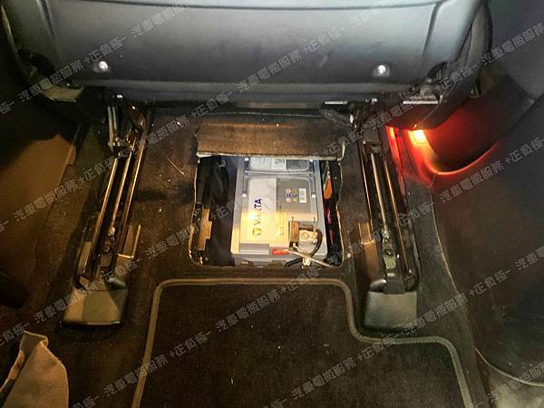 【台北】MERCEDES BENZ賓士 GLE-Class GLE350d 4MATIC W166 2017年 原廠電瓶 BENZ AGM 95AH 850A(EN) 更換 汽車電池 德國VARTA華達 德國廠 AGM G14 95AH 850A(EN) IMG_0108