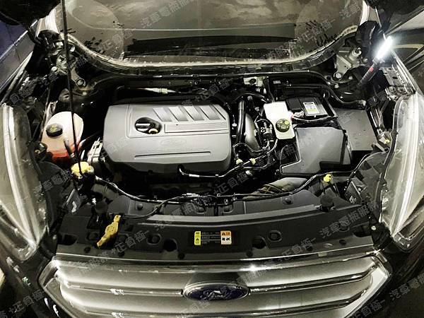 【台北】FORD福特 Kuga EcoBoost 245 CP360 2019年 原廠電瓶 VARTA華達 EFB 75AH 700A(EN) 更換 汽車電池 德國MOLL莫爾 EFB 82075 75AH 760A(EN) 【到府安裝】 IMG_0555