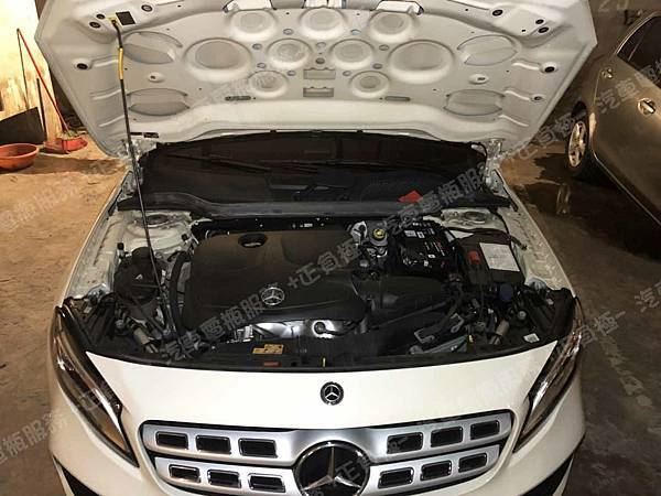 【台北】MERCEDES BENZ賓士 GLA-Class(NEW) GLA180 X156 2017年 原廠電瓶 德國MOLL莫爾 AGM 70AH 760A(EN) 更換 汽車電池 德國MOLL莫爾 AGM 81080 80AH 800A(EN) 【到府安裝】 IMG_0827